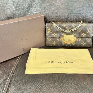 Louis Vuitton Clutch